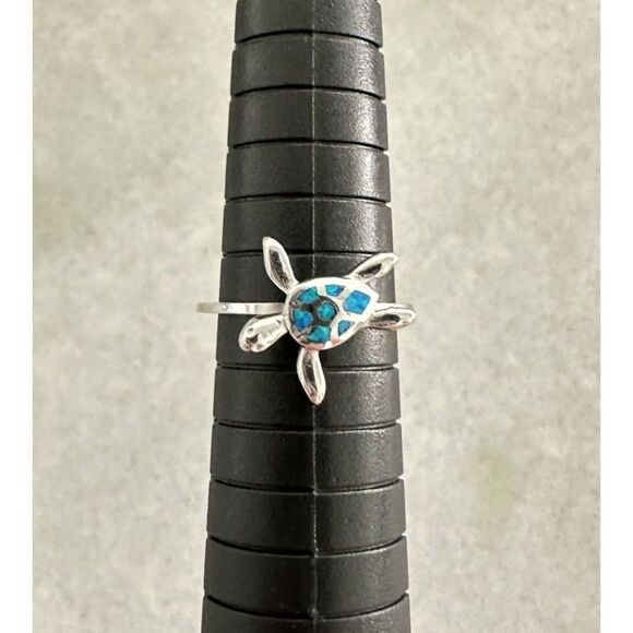 Dainty Turtle Ring with Blue Lab Opal & Sterling Silver Size 7 - NIB - Gift Box - Picture 2 of 5